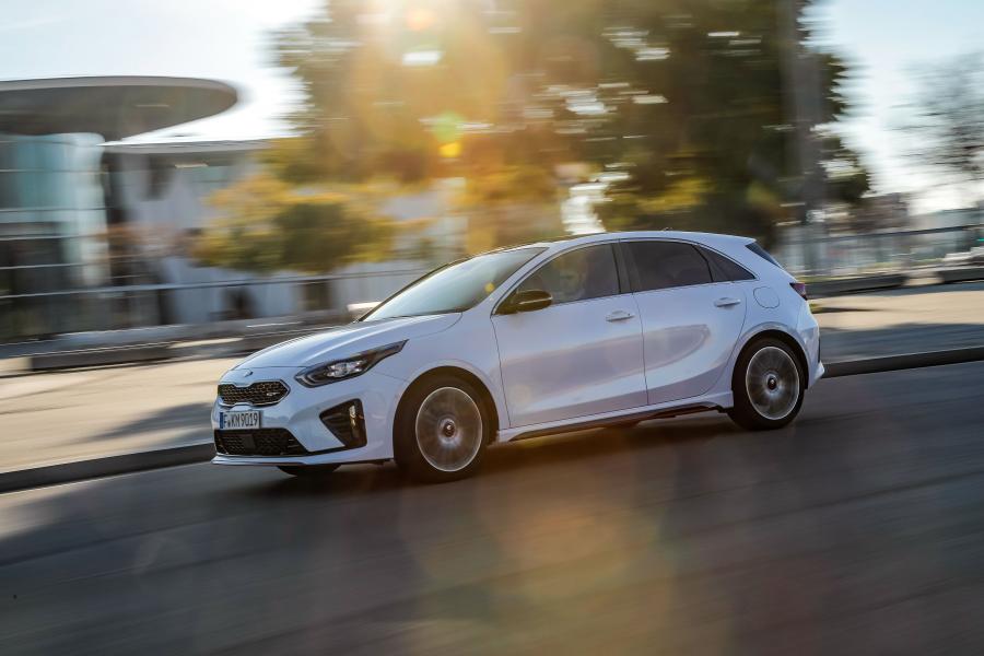  Kia Ceed GT 2018 года  (WW) (фото 39 из 51)